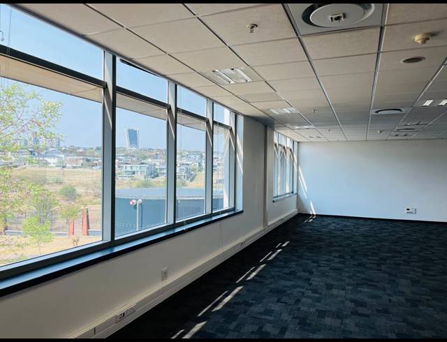 1,200M² OFFICE TO LET IN WATERFALL